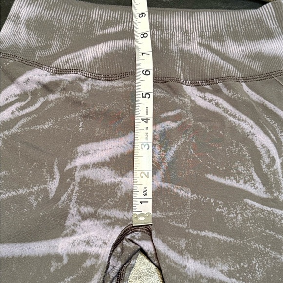 Lululemon Ebb to Street Tight Leggings Size 4 - Picture 5 of 12